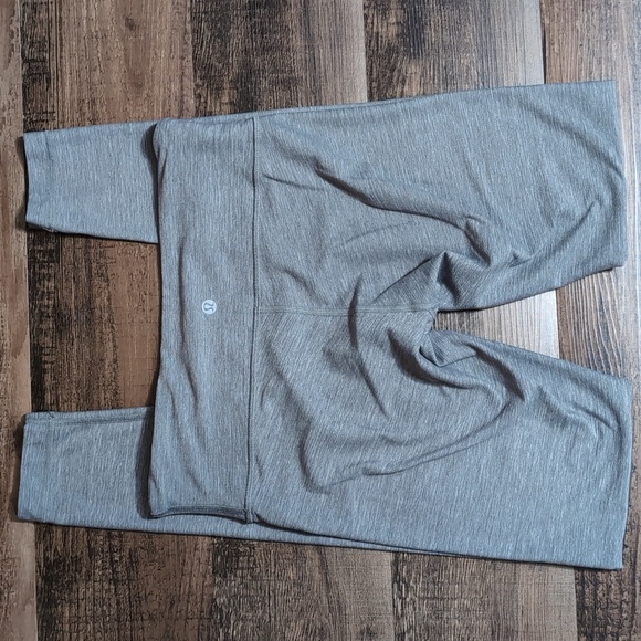 Lululemon Align leggings Size 6 In Light Heathered Gray 30" Inseam - Picture 3 of 8